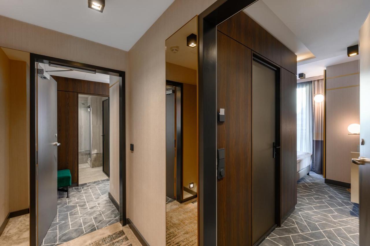 Emerald Hotel By Continental Group بودابست المظهر الخارجي الصورة